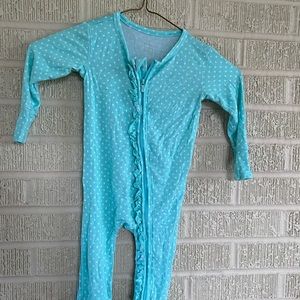 Posh Peanut dot footie